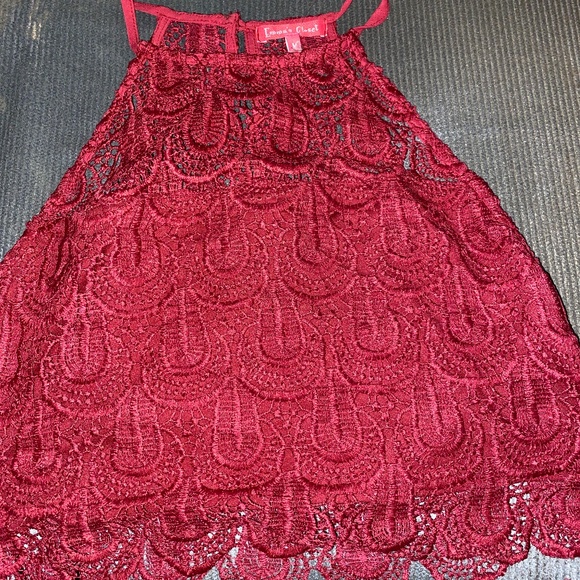Emma’s Closet Tops - Emma Closet Crochet Lace Crop Top M